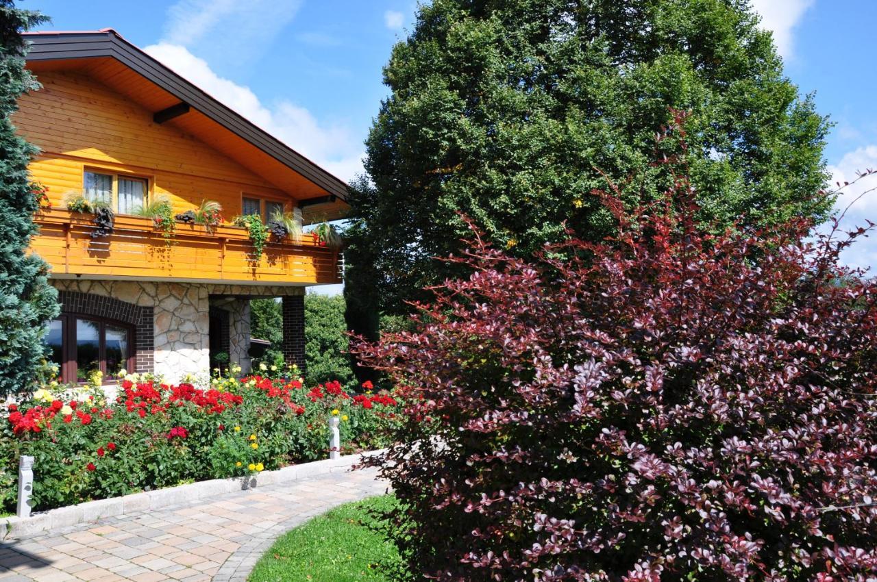 Guesthouse Dolinsek Sevnica ภายนอก รูปภาพ