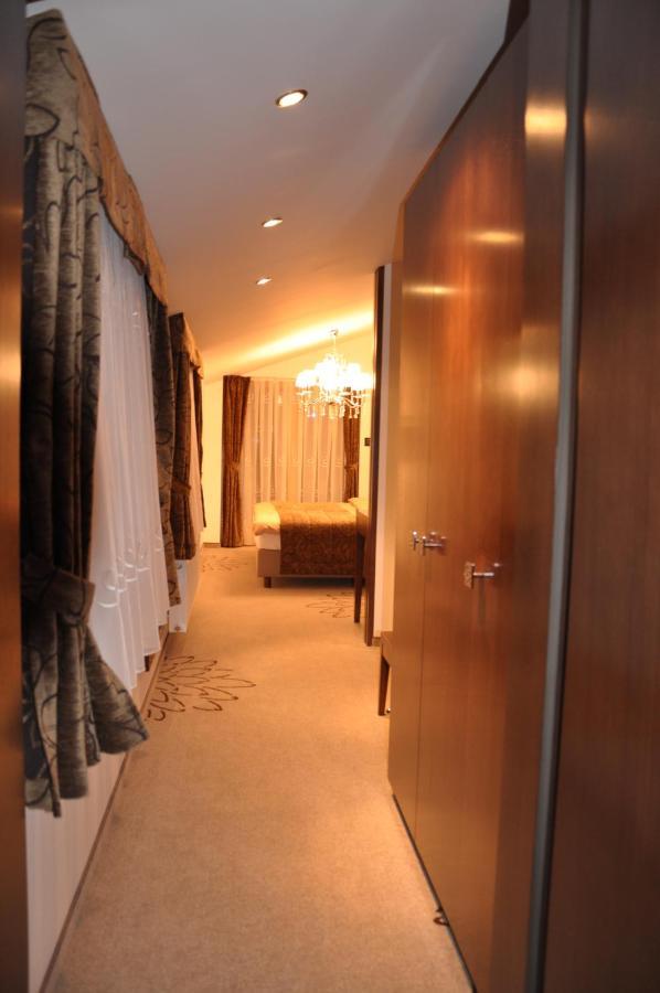 Guesthouse Dolinsek Sevnica ภายนอก รูปภาพ
