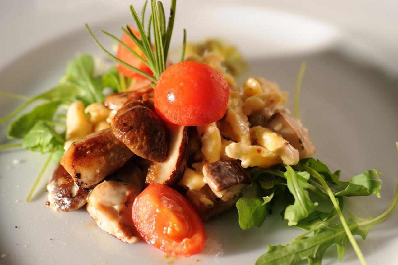 Guesthouse Dolinsek Sevnica ภายนอก รูปภาพ